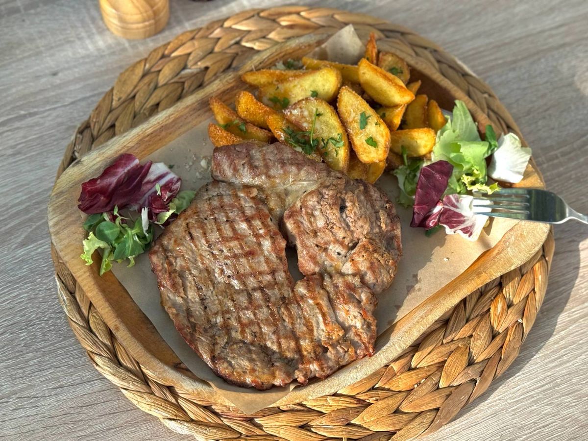 Ceafa de Porc la Gratar 